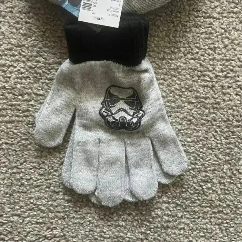 The Children's Place Star Wars Hat and Glove Set